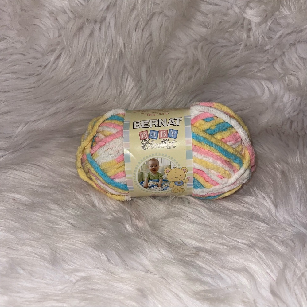 Bernat Baby Blanket 100% Polyester Yarn Pitter Patter 03616-161103
